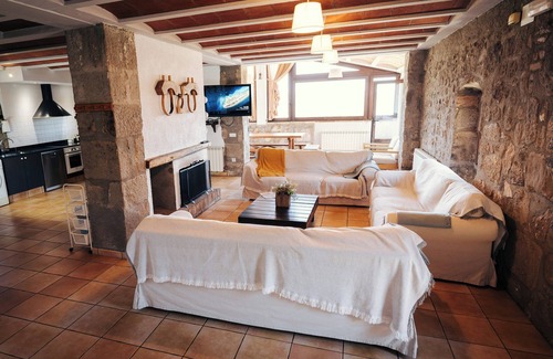 Avia Cabaña | Masoveria de Terradellas - Casa rural (alquiler íntegro) para 12 personas
