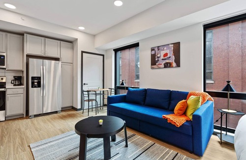 Lockerbie Square Apartamento | Mass w parking lounge & roof deck #15 | Cozysuites