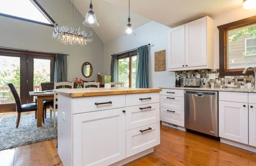 Massanutten Chalet De Esquí | Massanutten Log Home Near Slopes, 2 Master Suites, Hot Tub, Pool Table, Views