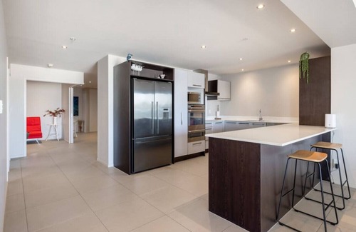 Mount Maunganui Apartamento | Massive apartment with huge views!