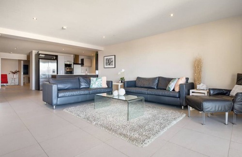 Mount Maunganui Apartamento | Massive apartment with huge views!