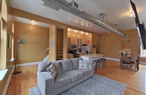 Over-the-Rhine Casa | Massive condo in the heart of the city!