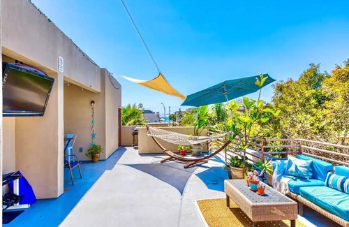 South Mission Beach Casa | Massive Oceanview 6BR Penthouse + Rooftop Decks
