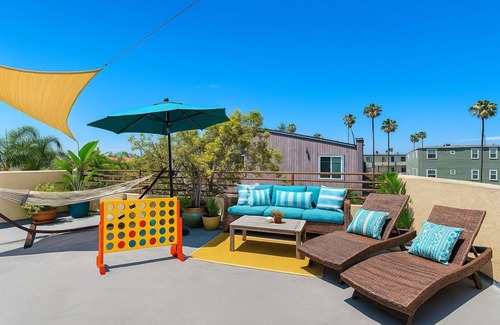 South Mission Beach Casa | Massive Oceanview 6BR Penthouse + Rooftop Decks