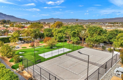 Indio Casa | Massive Luxury Estate - No checkout time on departure date