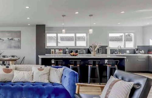 Pacifica Casa | Massive Themed 5BR w/ Game Room/Hot Tub/Pool Table