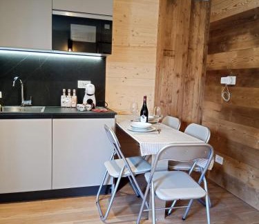 Entreves Apartamento | Master Suite a Courmayeur