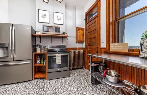 Dubuque Apartamento | Masterpiece on Main #3