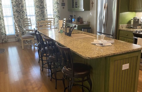 Evans Casa | Masters Rental, 7 miles from course, 6 bedrooms, southern charm