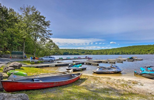 Lackawaxen Cabaña | Masthope Mountain Vacation Rental w/ Hot Tub!