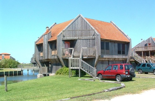 Matagorda Condominio | Matagorda Beach Condo Pool, Internet