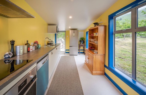 Port Levy Casa | Matagouri Cottage - Port Levy Holiday Home