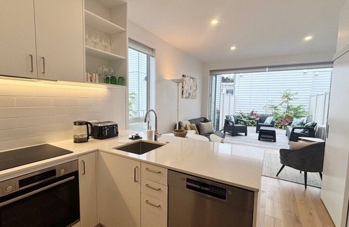 Matakana Apartamento | Matakana Village within short walk to restaurants, cafes, cinema and shops