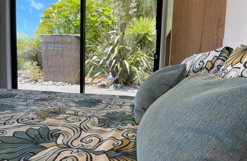 Tutukaka Casa | Matapouri and Poor Knights Spectacular Coastal Views - Aroha Luxury Guest Suite