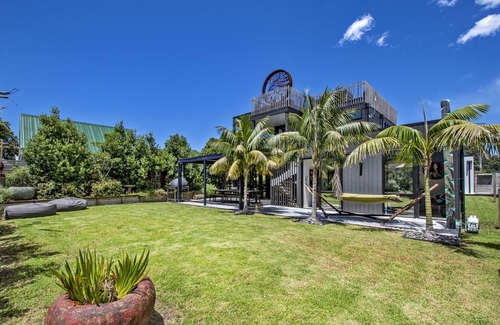 Matapouri Casa | Matapouri Art Escape - Matapouri Holiday Home