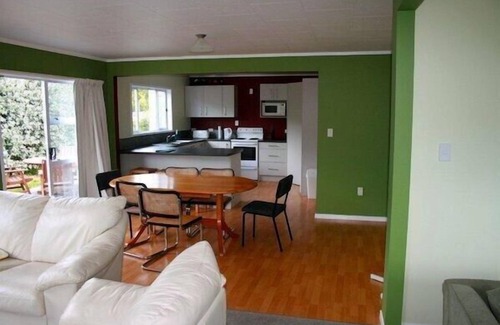 Matapouri Cabaña | Matapouri Cottage - Matapouri Holiday Home