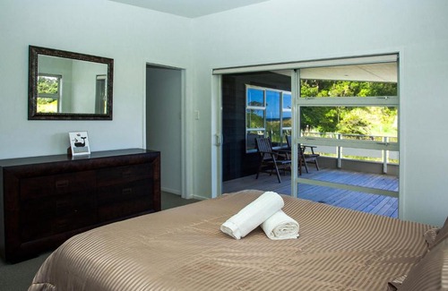 Matapouri Casa | Matapouri Dunes - Matapouri Holiday Home