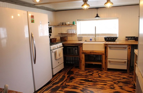 Matewan Casa | Matewan Riders Retreat with Garage!