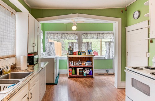 Matewan Casa | Matewan Vacation Rental Near Devil Anse Trail!