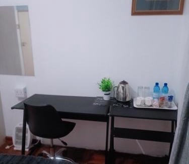 Emfuleni Casa | MaThwala guesthouse