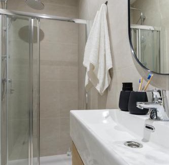 Gijon-Este Apartamento | Matisse, totalmente reformado y modernista