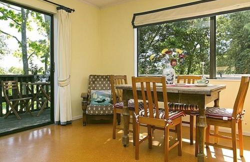 Two Mile Bay Casa | Matuku Hideaway - Taupo Holiday Home