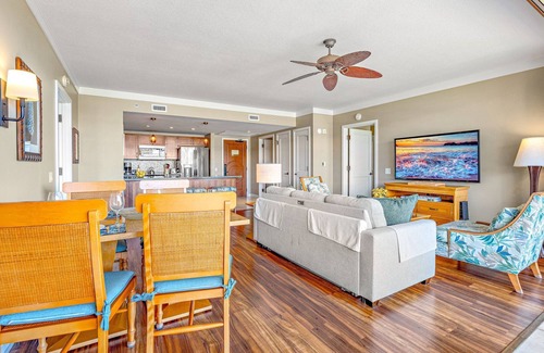 Kaanapali Condominio | Maui Resort Rentals: Hokulani 605 – Premier 6th-Floor Oceanview Penthouse | Closest 2BR Column to the Ocean!