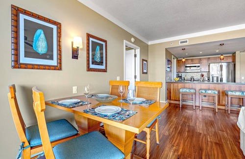 Kaanapali Condominio | Maui Resort Rentals: Hokulani 605 – Premier 6th-Floor Oceanview Penthouse | Closest 2BR Column to the Ocean!
