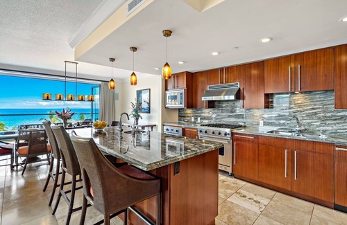 Honokowai Condominio | Maui Resort Rentals: Honua Kai – 7 Total Bedrooms, Stunning Ocean Views, 4,465 Combined Sq Ft, Sleeps up to 22!