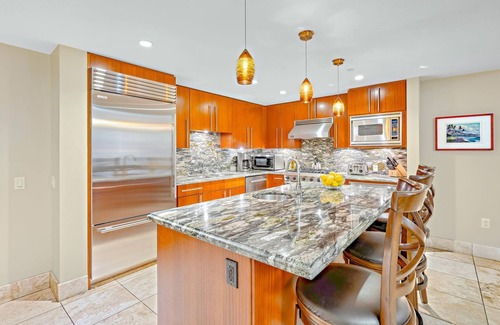 Honokowai Condominio | Maui Resort Rentals: Honua Kai – 6 Total Bedrooms, 9th Floor Stunning Deluxe Ocean Views!