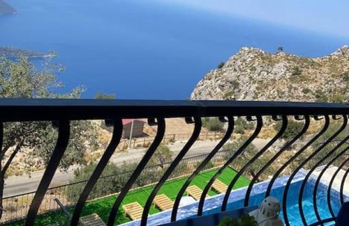 Faralya Casa | Mavi ve yeşilin sonsuz tonu (Villa blueview )