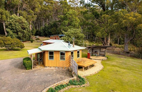 Adventure Bay Cabaña | Mavista Cottage - Perfect couples escape in Adventure Bay!