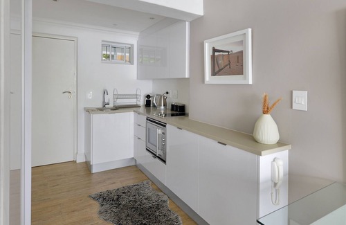 Clifton Apartamento | Mawethu | Lush Studio Apartment | Clifton Beach