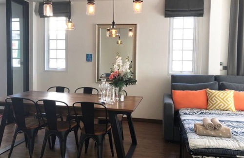 Phra Khanong Nuea Casa | ☆ Max12 personas ☆ 7-10 minutos de BTS Phrakanong, WIFI, StreetFood