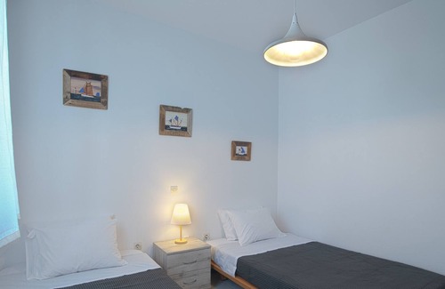 Ampelas Condominio | Apartamento en primera línea de mar en el centro de ampelas paros.