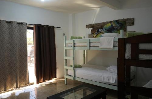 Buena Vista Hostal | Maya Jade Surf Dorm