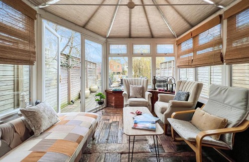 Bourne End Casa | Maya residence
