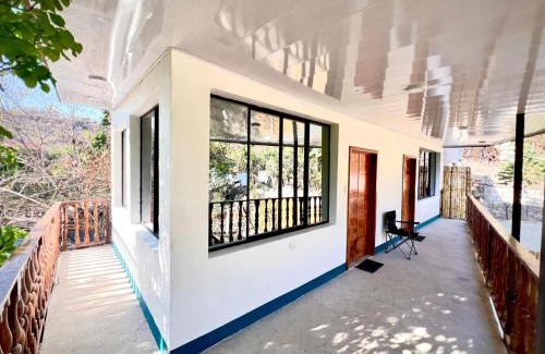 El Zonte Casa | Mayara Hostal