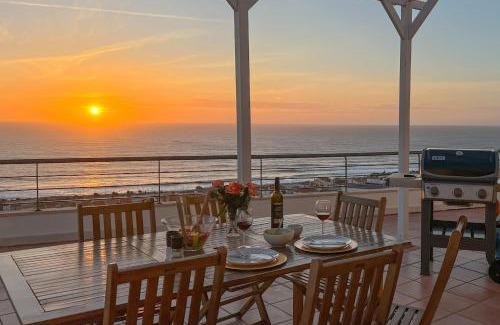 Ericeira Apartamento | Maybe the best view in Portugal! Jacuzzi - Gym - Game room