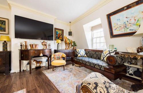 Mayfair Casa | Mayfair 9-Bed Townhouse - Sleeps 16 Patio & Ac