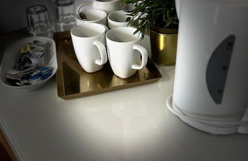 Penylan Casa | Mayfair Guest House
