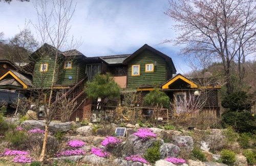 Bongpyeong Casa | Mayfair Rodemtree Pension