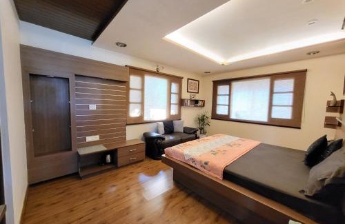 The Mall Road Villa | Mayfair Villa 4 bedroom villa
