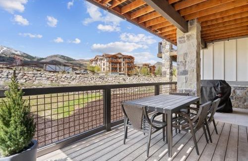 Rio Grande Complejo | Mayflower Lakeside 3 Bedroom Mountain Retreat