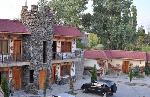 Kaputan Hotel | Mayisyan Kamurj Hotel
