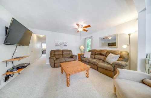 Mayville Casa | Mayville Getaway with Deck Near Chautauqua Lake!
