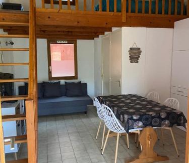 Saint-Martin-de-Bromes Apartamento | Mazet 43
