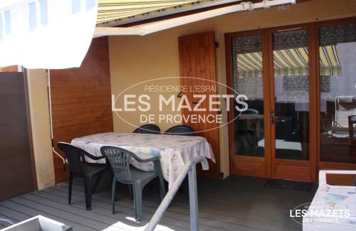 Saint-Martin-de-Bromes Apartamento | Mazet l’Olivier
