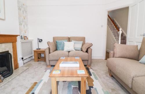 Chysauster Casa | Mazey Cottage