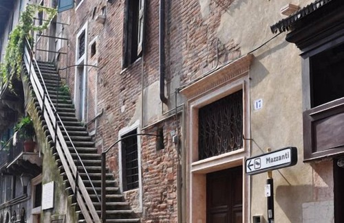 Citta Antica Apartamento | Apartamento histórico en el corazón de la antigua Verona